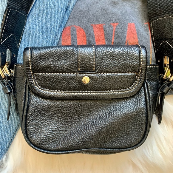 Soft Leather Crossbody Bag with Forget-Me-Not Beaded Patch - Picture 5 of 13